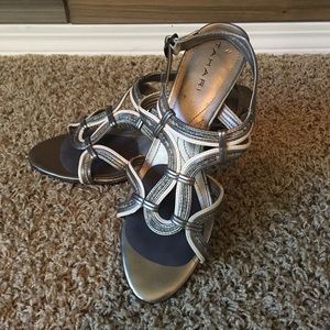 Tahari strappy kitten heels